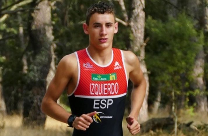 Alfonso Izquierdo compite este domingo en la Copa de Europa de Triatlón en Melilla