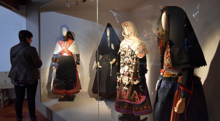 ‘A la gala de la buena novia’, actual muestra en el museo de Morón de Almazán. /Dip.