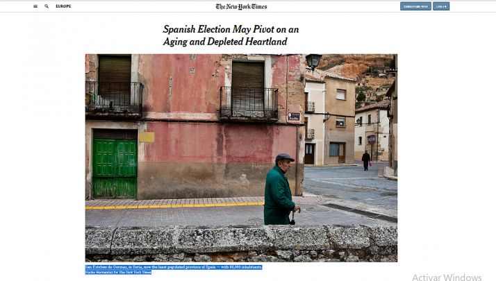 La imagen de una calle de San Esteban de Gormaz ilustra el artículo del NYT. 