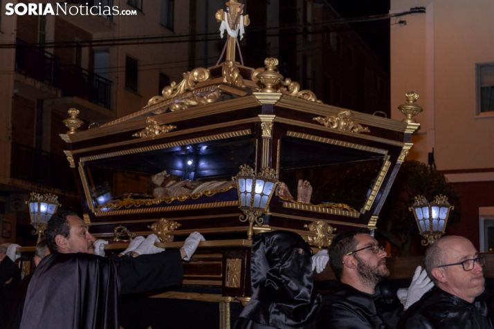 Fotos: Redención en la procesión general del Santo Entierro
