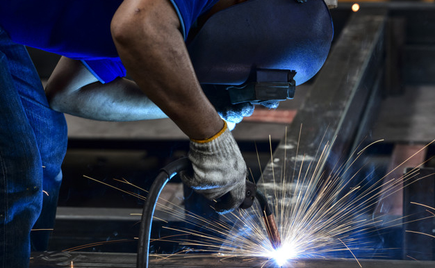 CECALE y CEAT avisan de que las nuevas obligaciones fiscales para las empresas perjudicarán al empleo