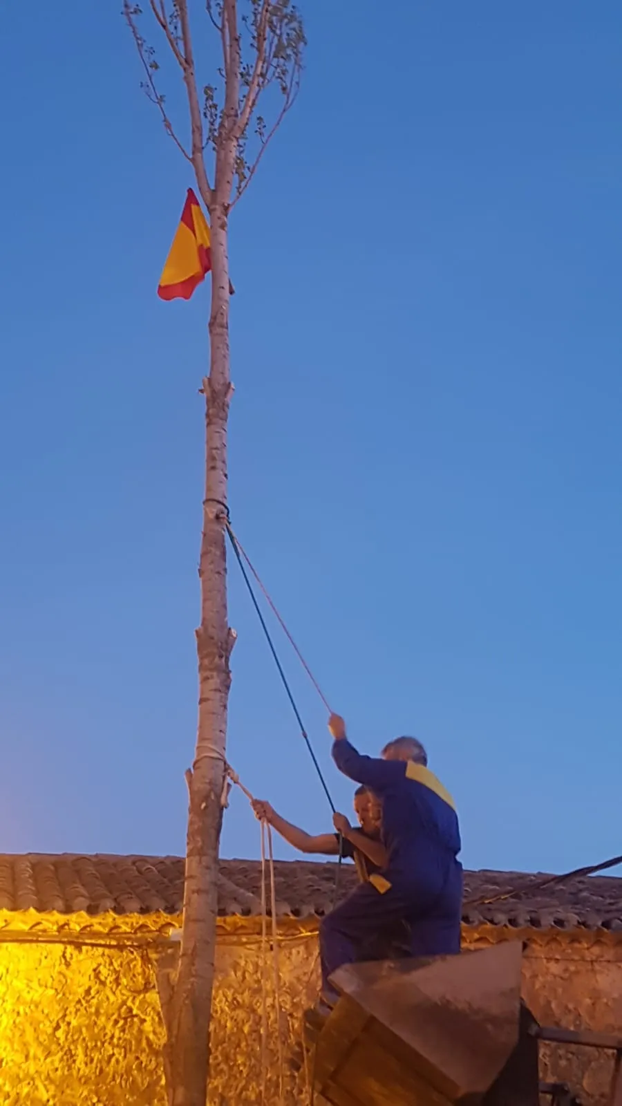 Foto 7 - &iexcl;Arriba el mayo! Fotos y cr&oacute;nica: Quintanilla de Tres Barrios
