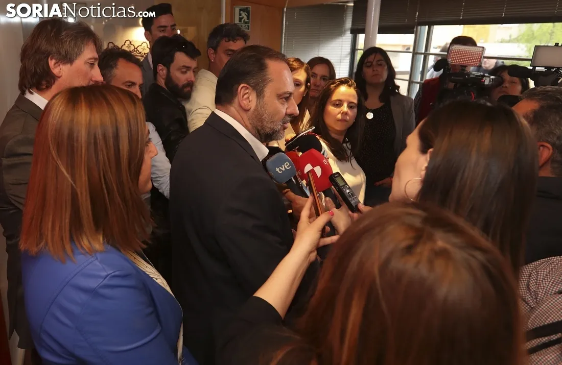 Una imagen del ministro en su visita a Soria esta tarde. /SN