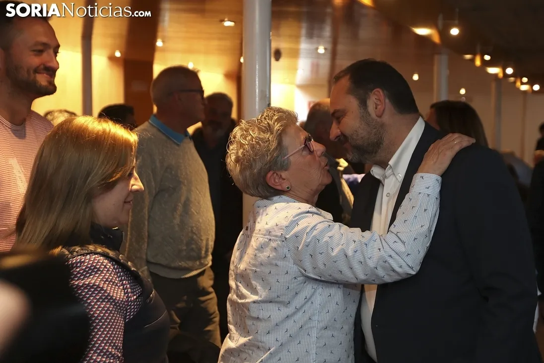 Una imagen del ministro en su visita a Soria esta tarde. /SN