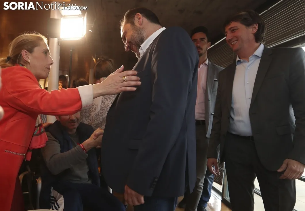 Una imagen del ministro en su visita a Soria esta tarde. /SN