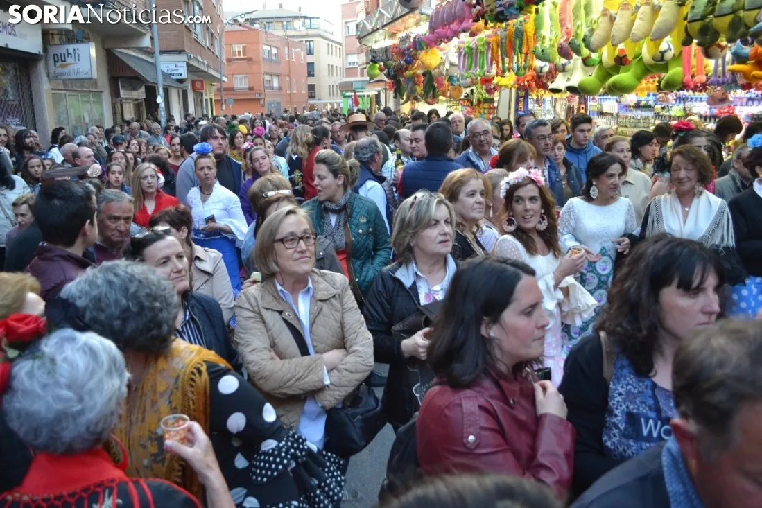 Una imagen del ambiente esta tarde de lunes en el Calaverón. /SN