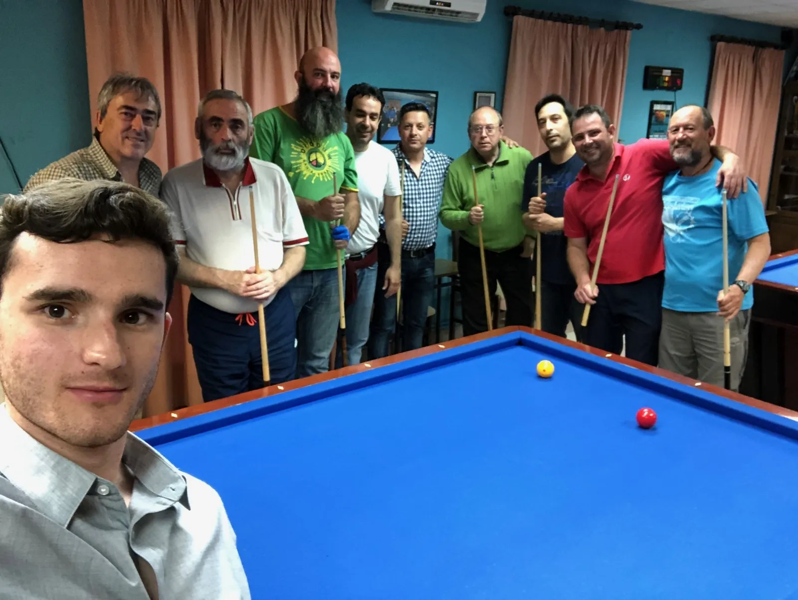 Participantes en la escuela de billar del Casino. /CAN