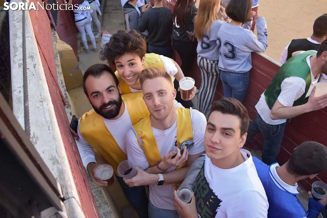 Suelta de vaquillas del Interpeñas 2019.