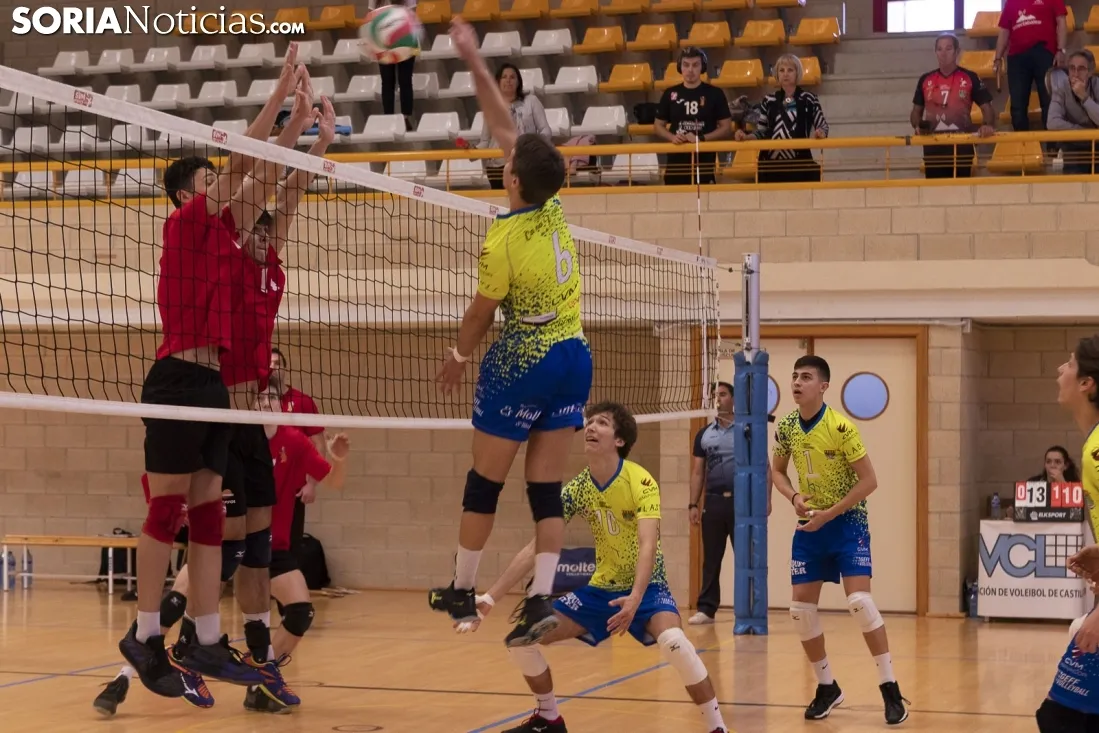Semifinales Campeonato Nacional de Voley juvenil. /Jasmín Malvesado