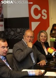 Foto 3 - Igea (Cs): "El cambio no es cambiar PP por PSOE en Castilla y Le&oacute;n"