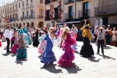 Feria Abril / María Ferrer