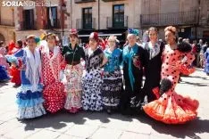 Feria Abril / María Ferrer
