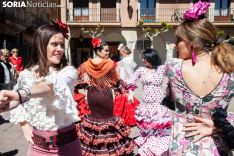 Feria Abril / María Ferrer