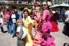 Feria Abril / María Ferrer