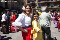 Feria Abril / María Ferrer