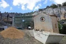 Una imagen de las actuaciones en la ermita. /DOS