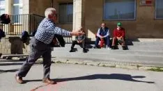 Foto 6 - Duruelo de la Sierra se lo pasa pipa en el Campeonato Provincial de Juegos Populares