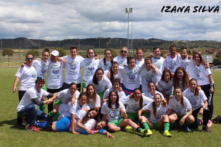 El San José femenino gana al Palencia (2-5) y asciende a la Primera autonómica de Castilla y León. Izana Silva