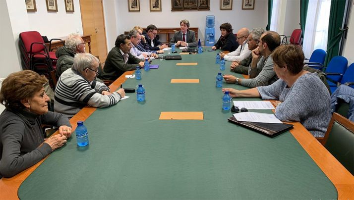 Reunión mantenida en el consistorio este miércoles. /Ayto.