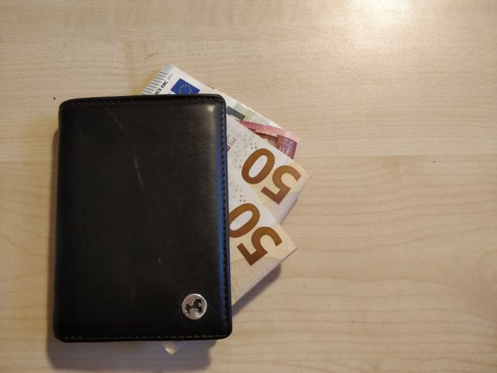 Devuelven una cartera extraviada con más de 1.000&euro; en Soria