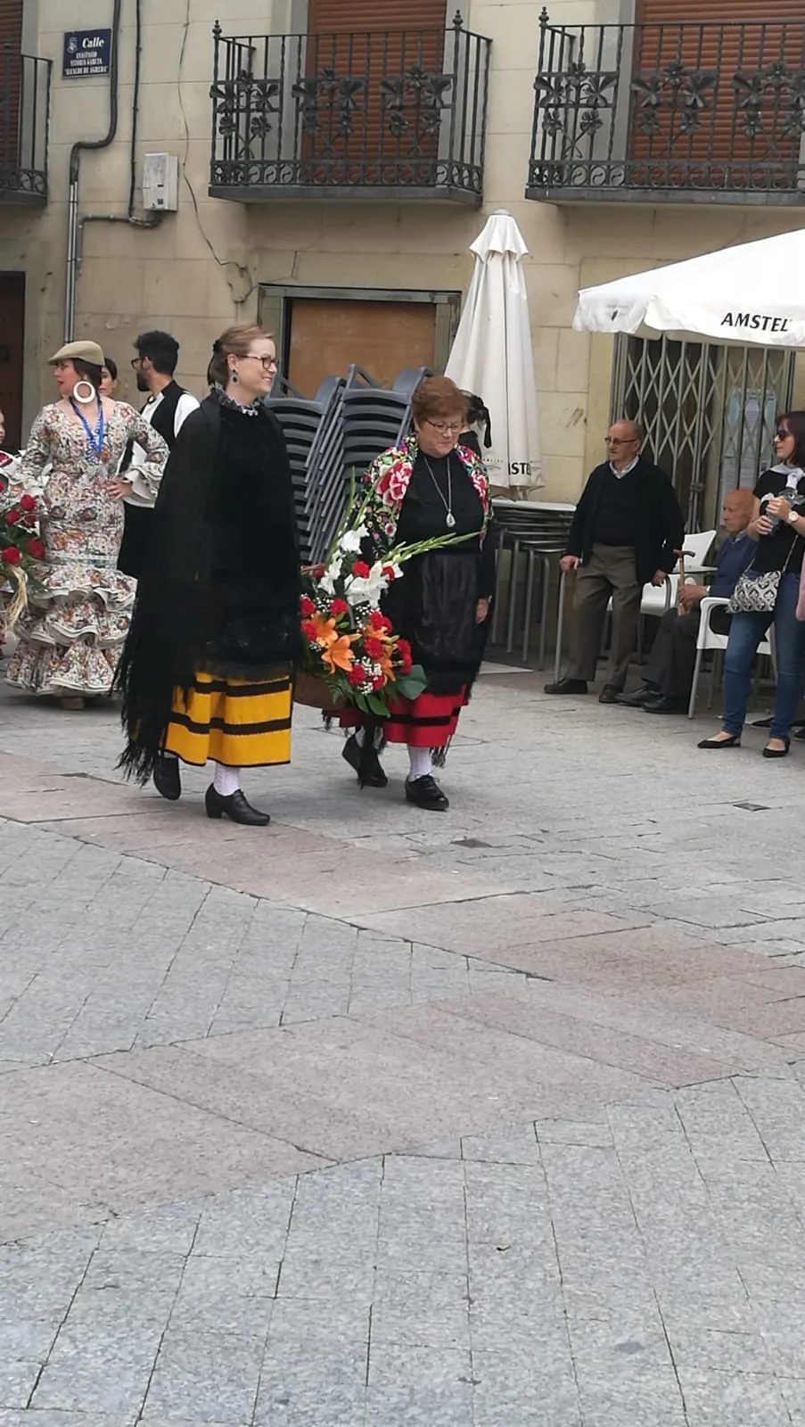 Una de las imágenes de la ofrenda floral agredeña. /Ainalb Alomar