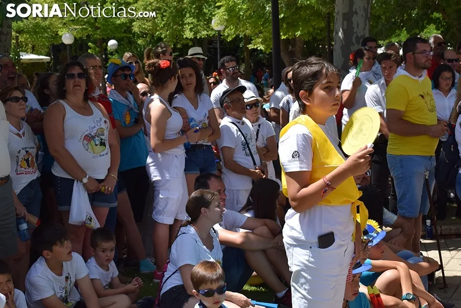 Homenaje de la Asociación de Jurados de Cuadrillas a los autores de las sanjuneras. /SN