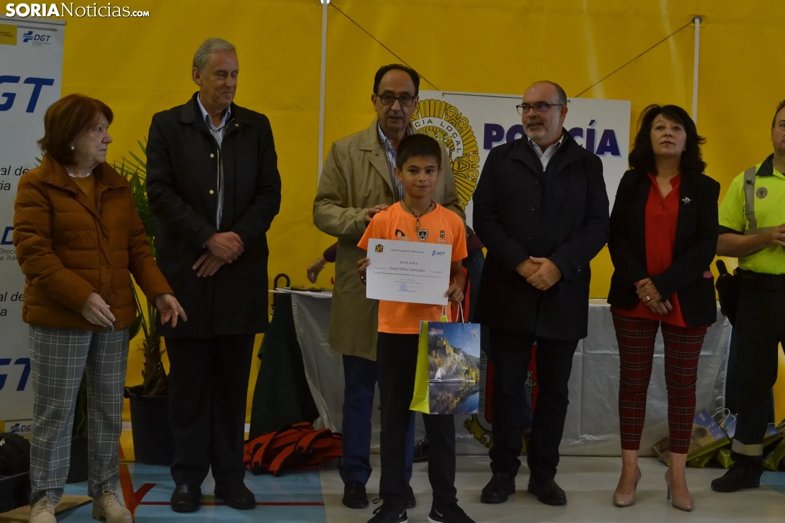Una imagen de familia con los mejores escolares al volante este 2019. /SN