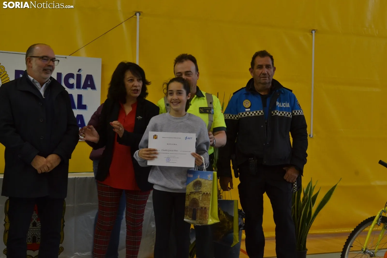 Una imagen de familia con los mejores escolares al volante este 2019. /SN