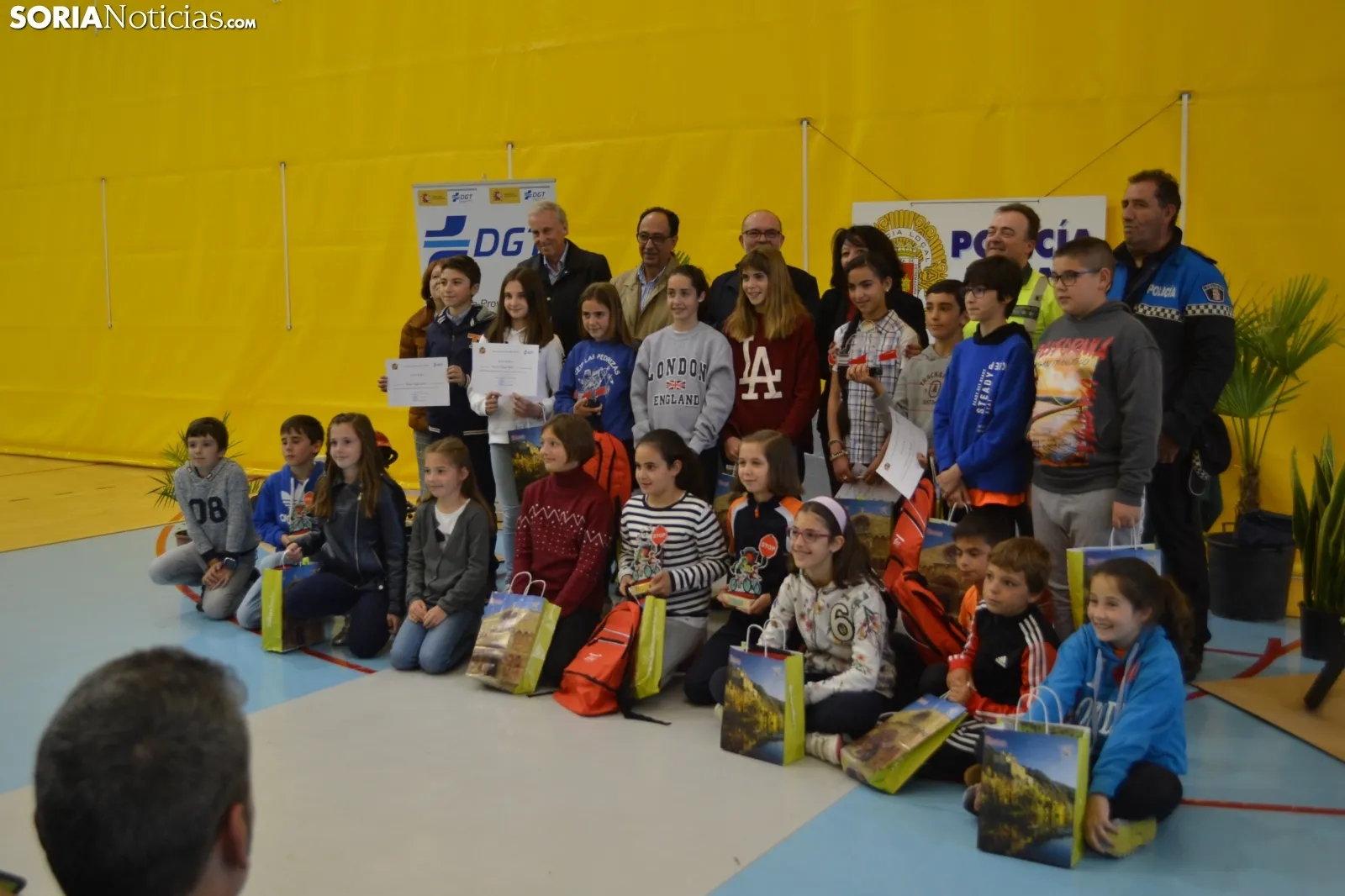 Una imagen de familia con los mejores escolares al volante este 2019. /SN