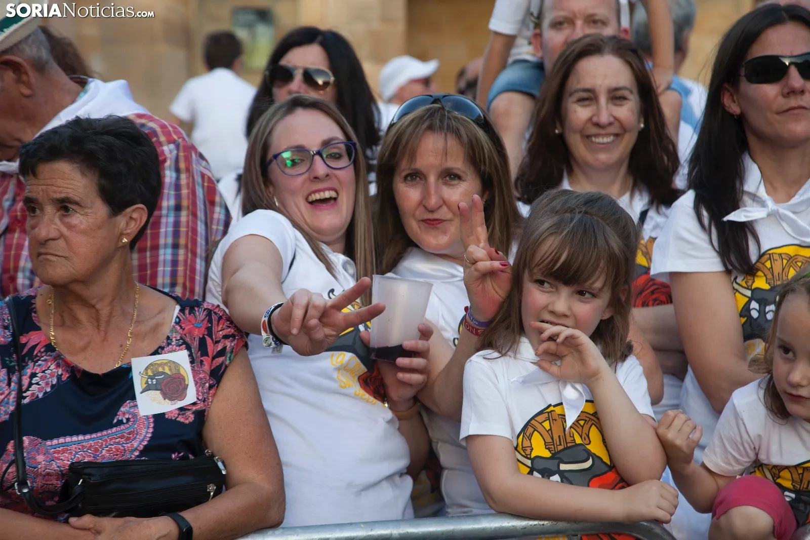 Desfile Jurados antes del Pregón / María Ferrer