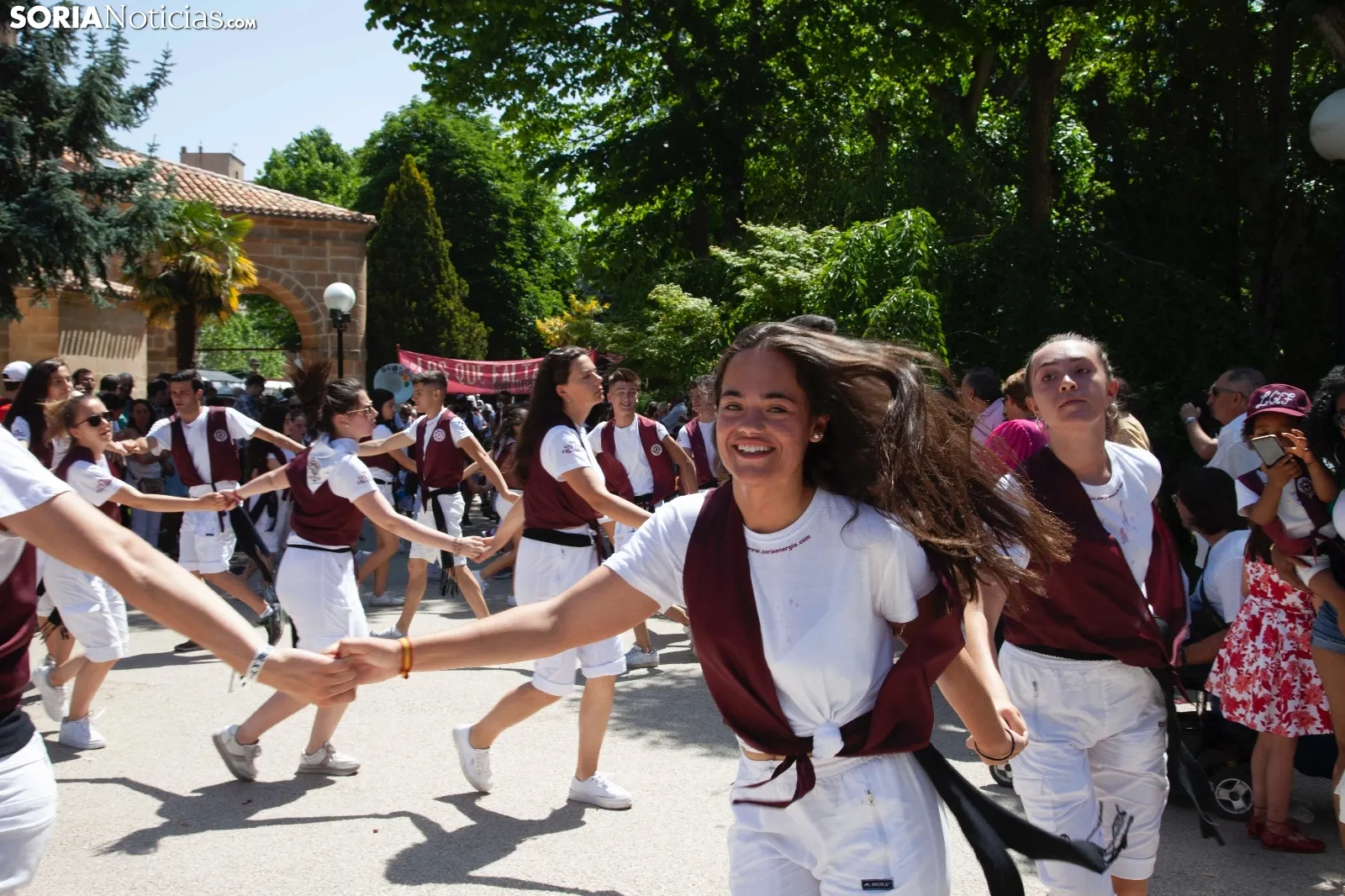 Foto 2 - Galer&iacute;a de im&aacute;genes: Desfile Domingo de Calderas
