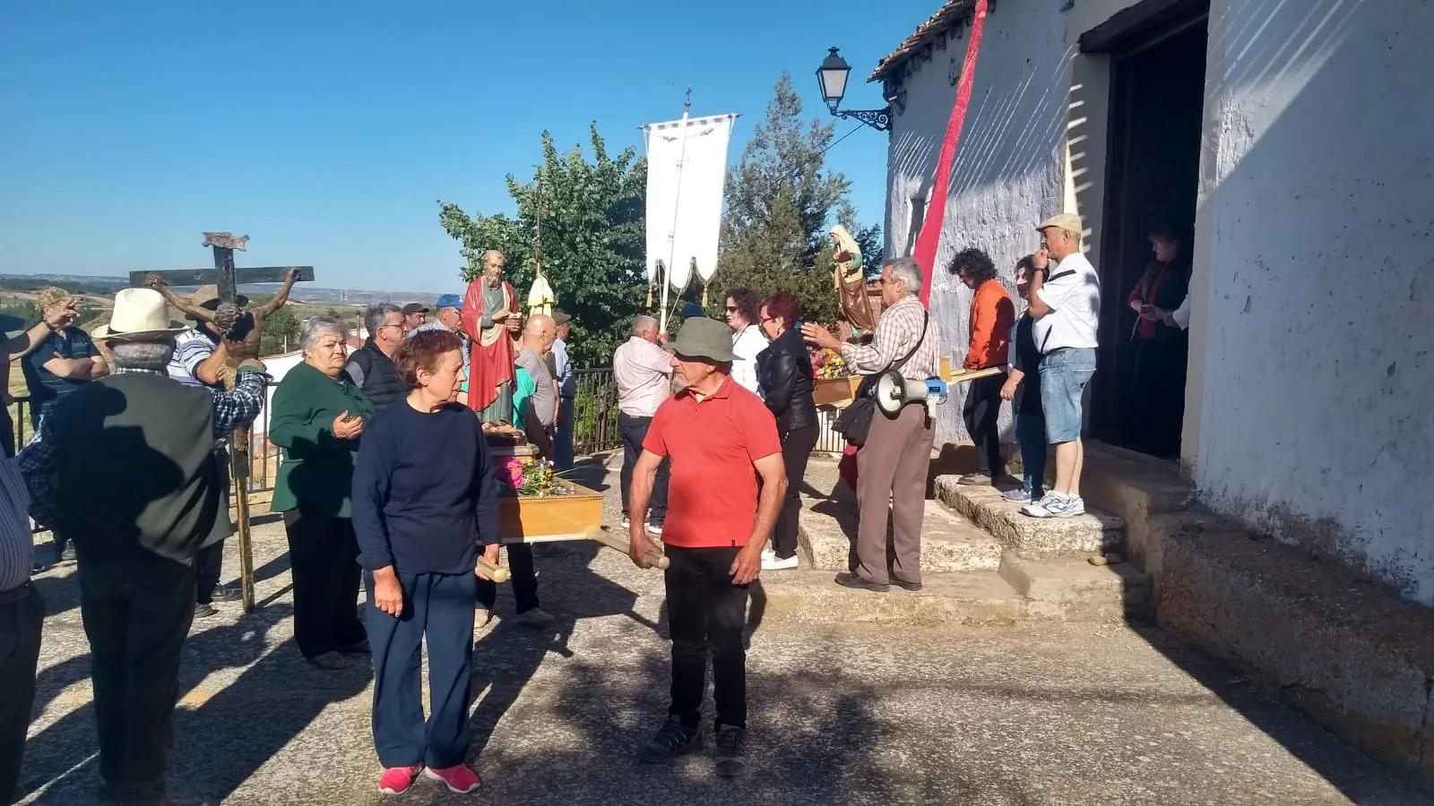 Romería a la atalaya de Quintanilla de Tres Barrios./ @Leopoldo Torre
