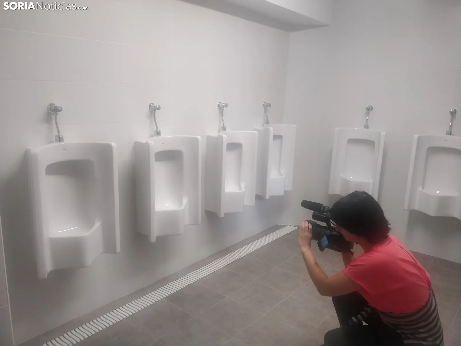 Nuevos baños en la plaza de toros. SN 