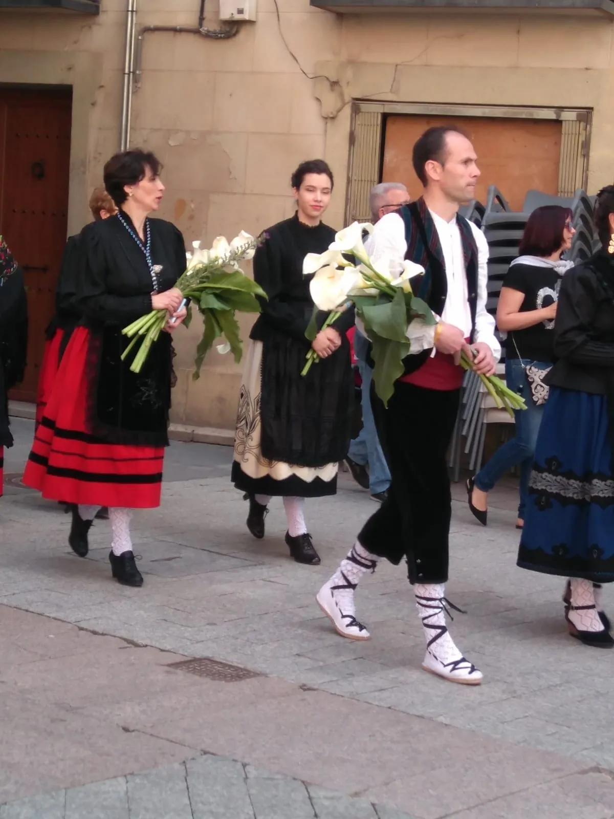 Una de las imágenes de la ofrenda floral agredeña. /Ainalb Alomar