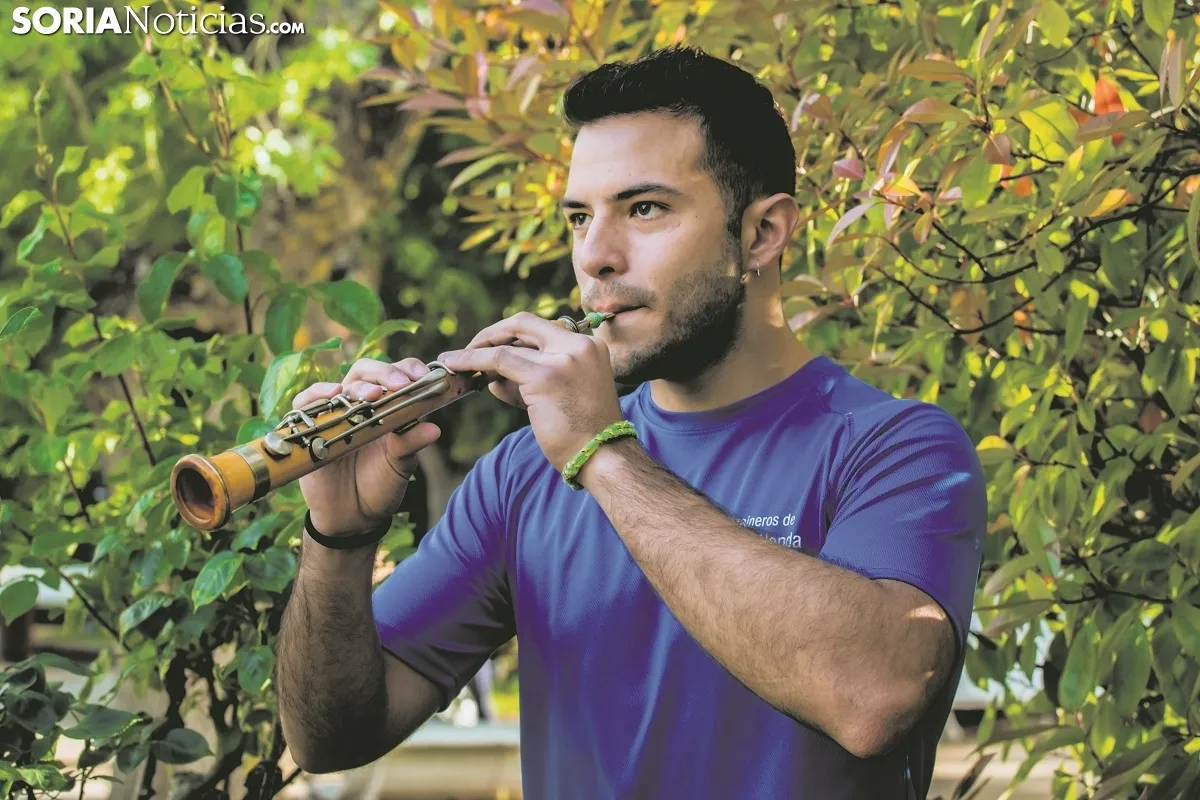 Dulzaineros, en pie de guerra para San Juan 2019. Carmen de Vicente