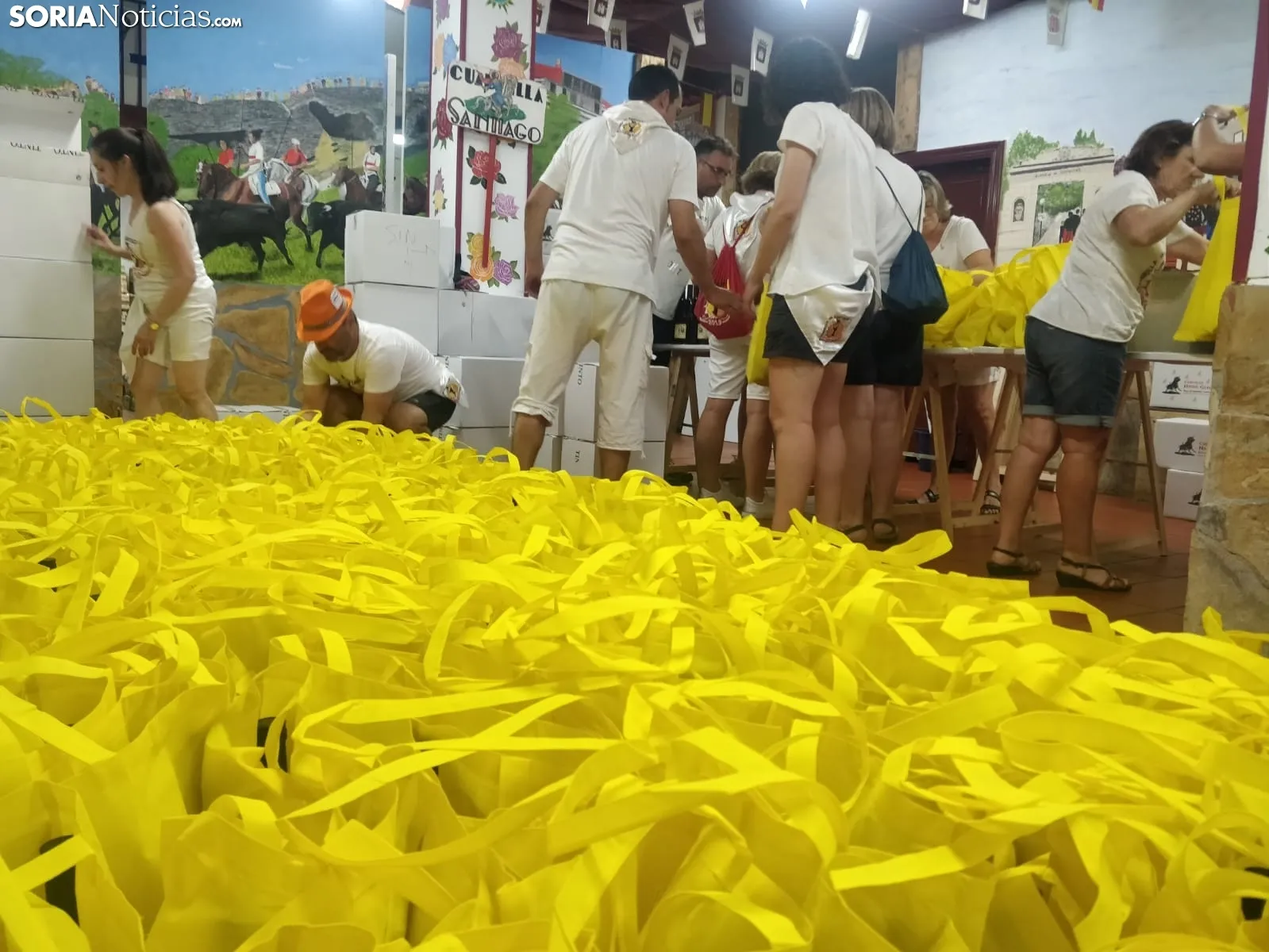 Foto 2 - Los vecinos recogen su tajada cocida en las 12 Cuadrillas