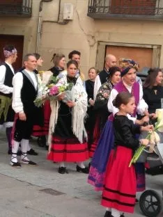 Una de las imágenes de la ofrenda floral agredeña. /Ainalb Alomar