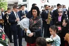 Una imagen de la ofrenda floral a la Virgen de los Milagros. /I. Grijalbo