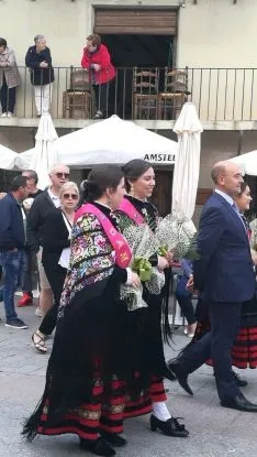 Una de las imágenes de la ofrenda floral agredeña. /Ainalb Alomar