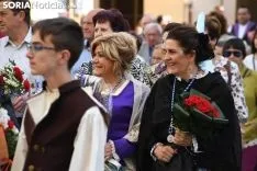 Una imagen de la ofrenda floral a la Virgen de los Milagros. /I. Grijalbo