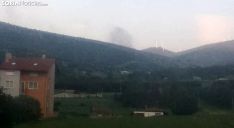 El humo desprendido en el incendio de Cueva de Ágreda visto desde Ólvega. /SN