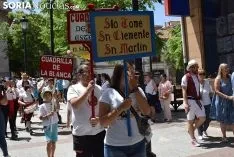 Homenaje de la Asociación de Jurados de Cuadrillas a los autores de las sanjuneras. /SN