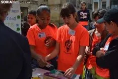 Mercadillo infantil en la plaza del Rosel.