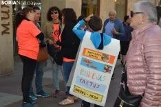 Mercadillo infantil en la plaza del Rosel.