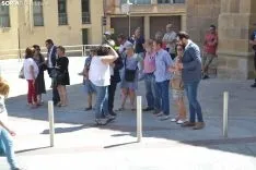 Imagen de la concentración ante el Palacio Provincial previa al pleno. /SN