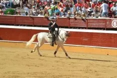 Una imagen de los rejones de este Miércoles El Pregón. /SN