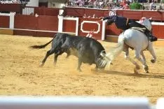 Una imagen de los rejones de este Miércoles El Pregón. /SN