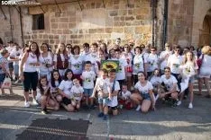 Desfile Jurados antes del Pregón / María Ferrer
