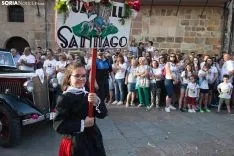 Desfile Jurados antes del Pregón / María Ferrer