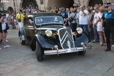 Desfile Jurados antes del Pregón / María Ferrer
